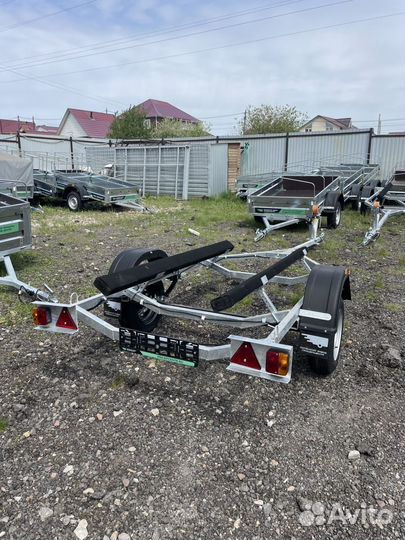 Лодочный прицеп