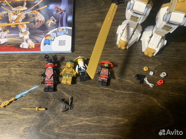 Lego ninjago 71702 Golden Mech