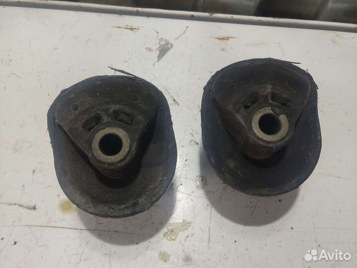 Сайлентблок задн балки Seat Toledo Golf 2 Jetta 2