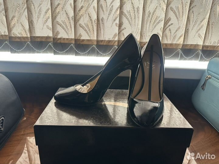 Туфли Icone (Италия) женские, 37 размер