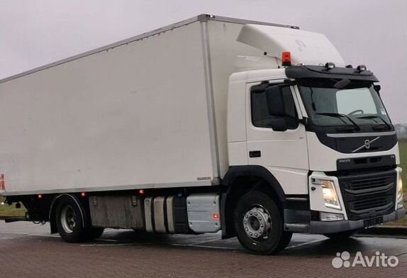 Pазбираем грузовик Volvo FM с 2013