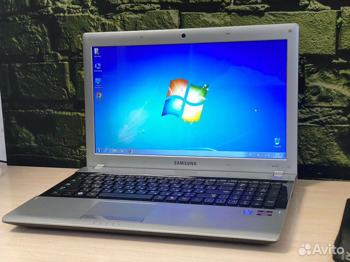 Ноутбук Samsung NP