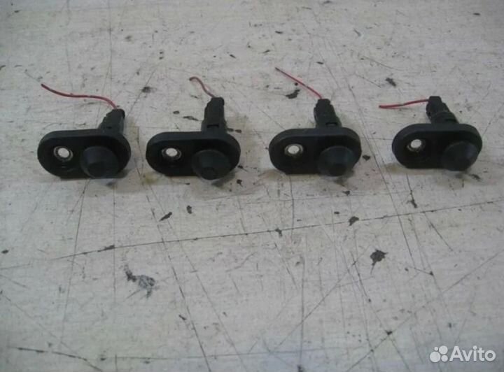 Концевик Toyota noah