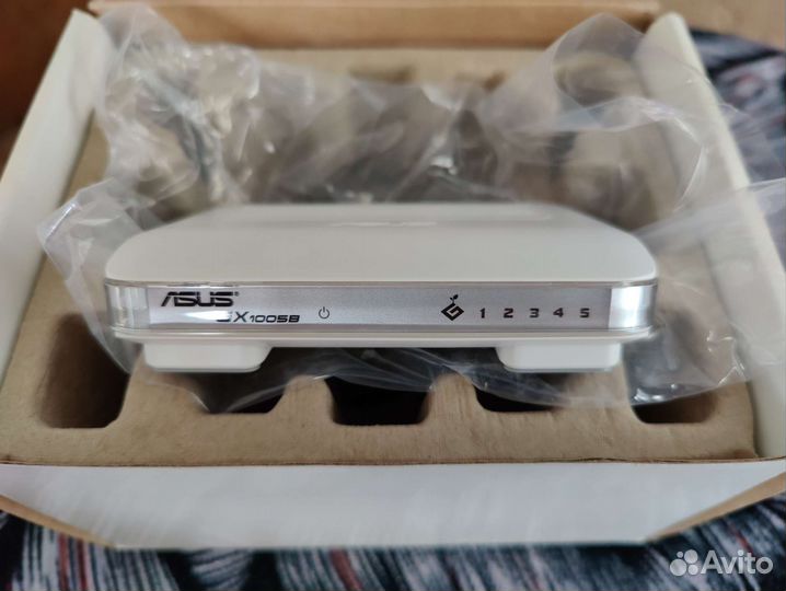 Продам Коммутатор asus GX1005B