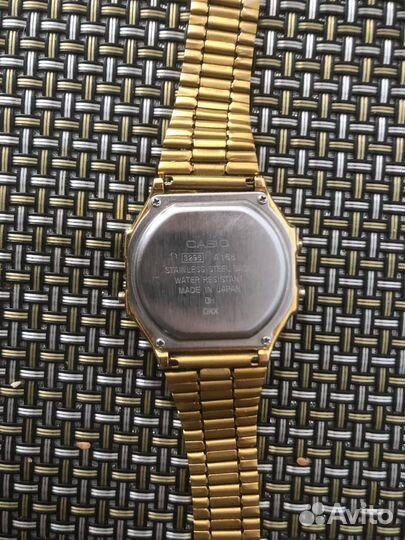 Часы casio retro