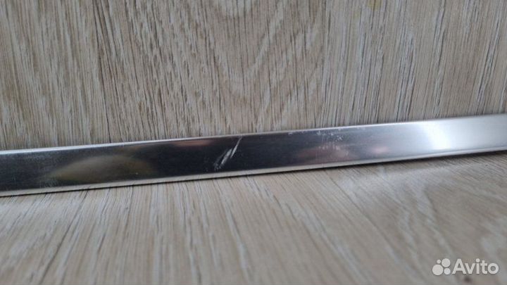 Молдинг двери задний правый Mercedes-Benz