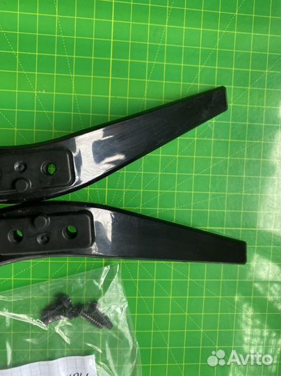 Manta 32LHN19S ножки