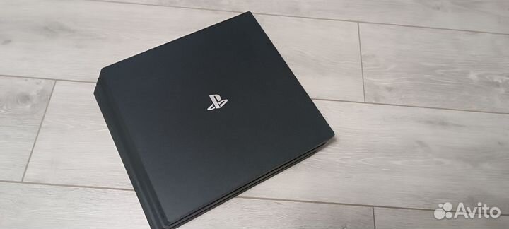 Sony playstation 4 pro + Много игр