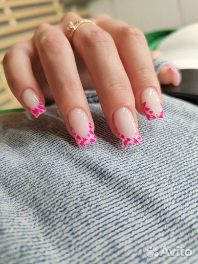 Маникюр/педикюр