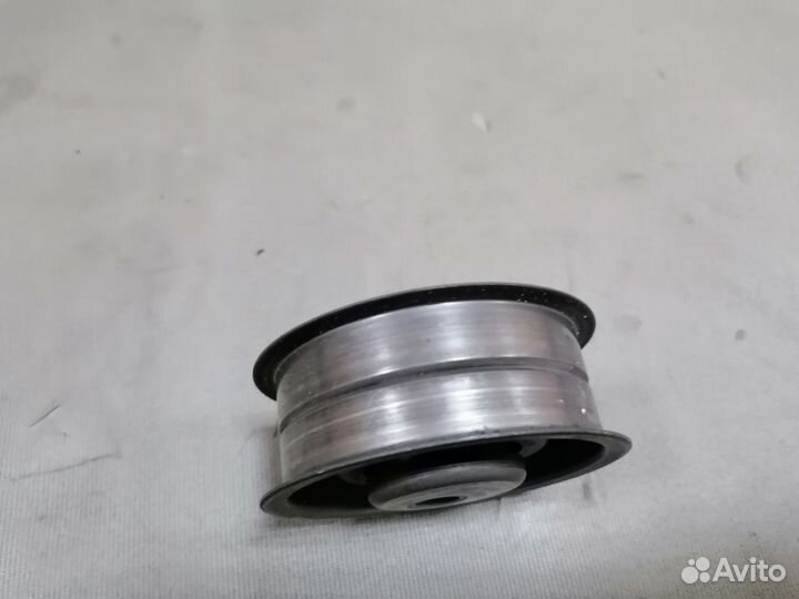 Натяжной ролик ремня грм VW Passat B3 2.0 9A 1990