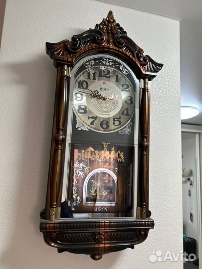 Кварцевые часы Miron