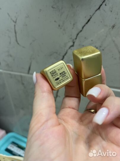 Помада guerlain kiss