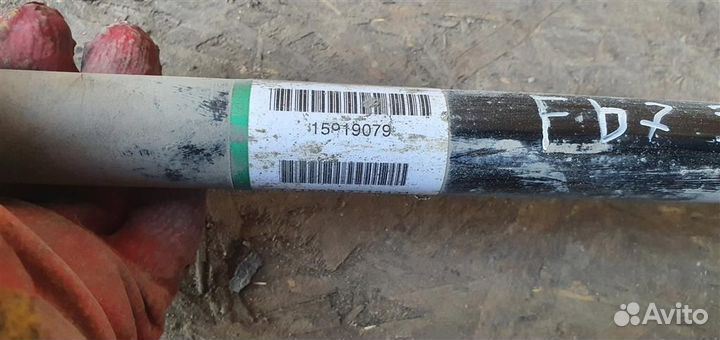 Привод задний правый Cadillac SRX 1 2003-2009