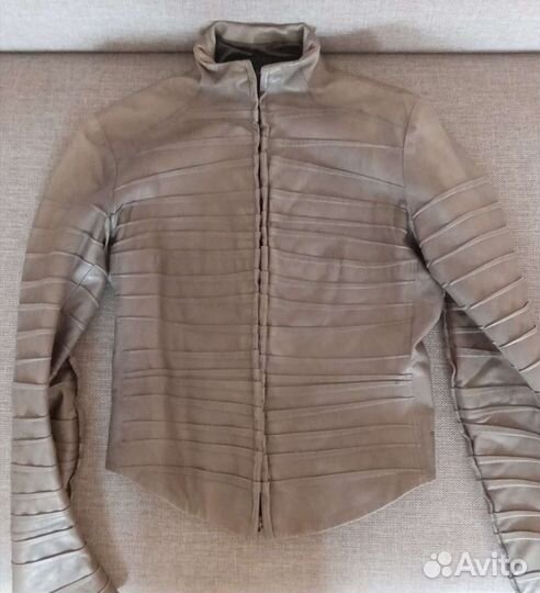 Кожаная куртка женская