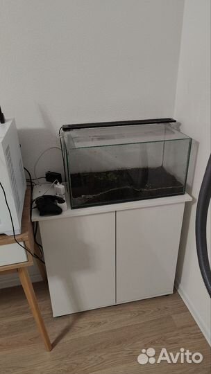 Аквариум с тумбой