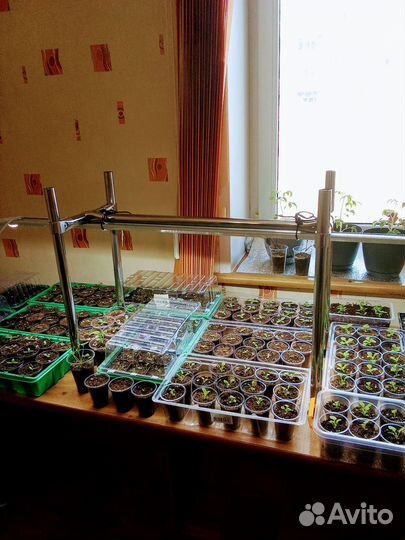 Подставка - стойка для фитолампы