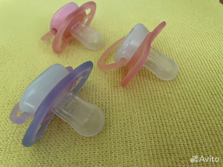 Пустышка avent новая 0-6