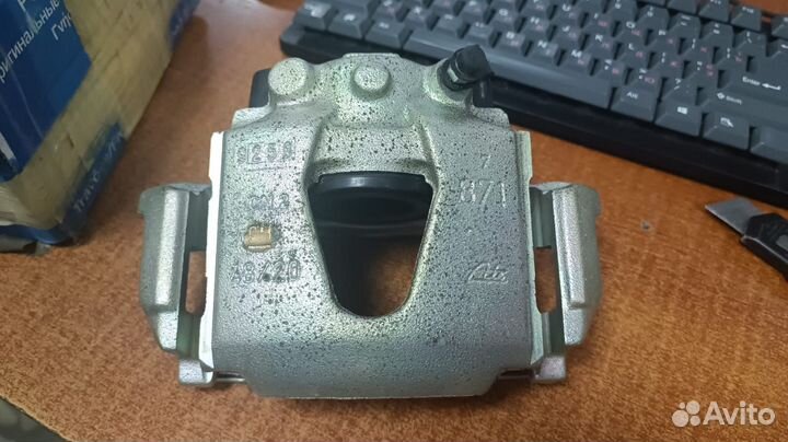 Суппорт передний на/для Daewoo Nexia