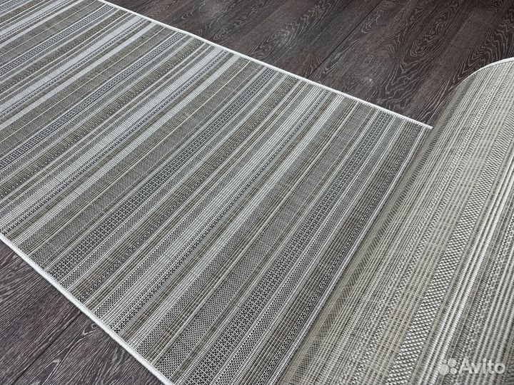 Циновка современная 1м