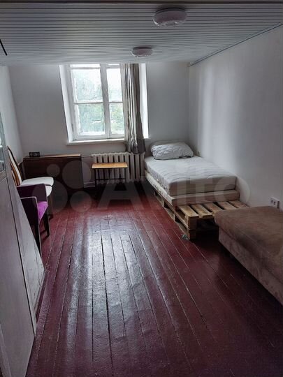 Комната 19,5 м² в 8-к., 2/4 эт.