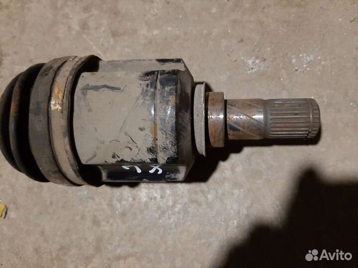 Полуось передняя левая Mitsubishi Outlander GF3W