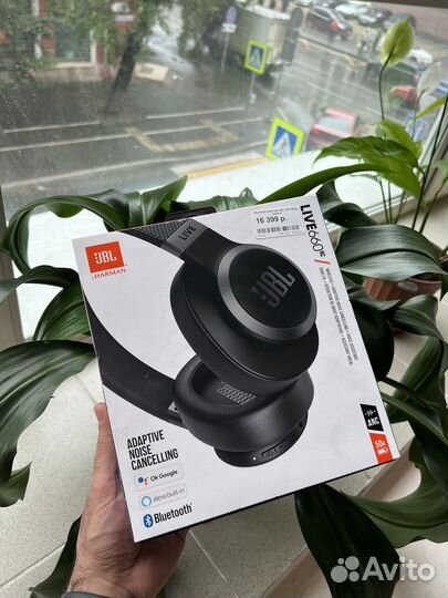 Беспроводные наушники jbl live 660NC
