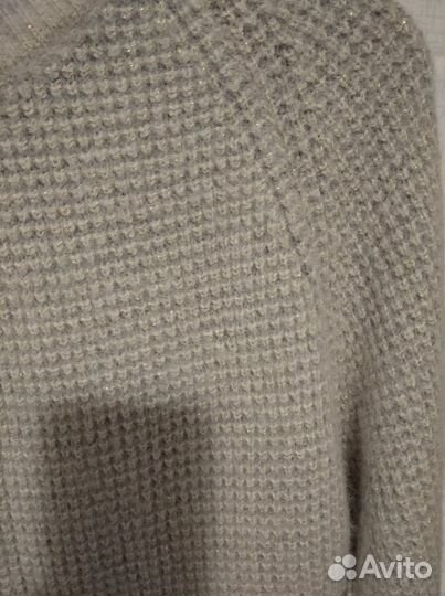 Свитер женский