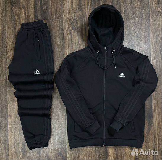 Спортивный костюм Adidas