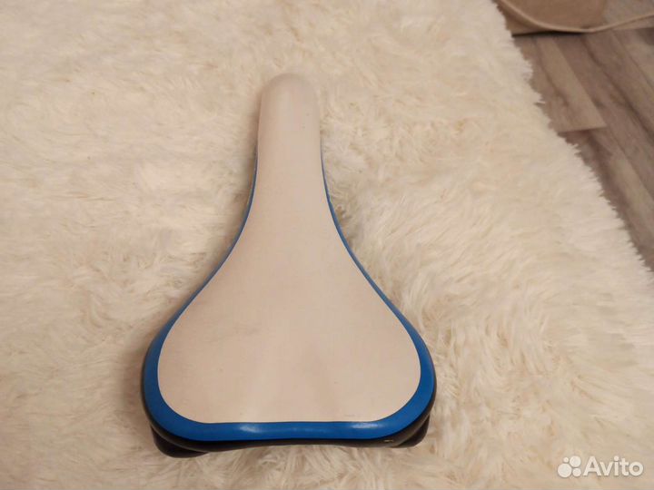 Велосипедное седло