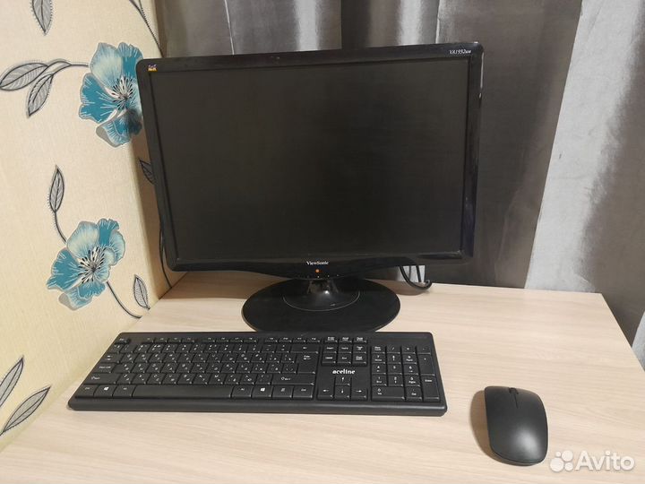 Компактный компьютер для работы и учебы