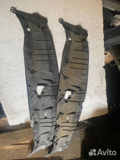 Накладка замка капота 71125SNB000 хонда цивик 4д