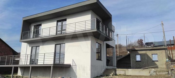 Дом 193 м² на участке 6,5 сот.