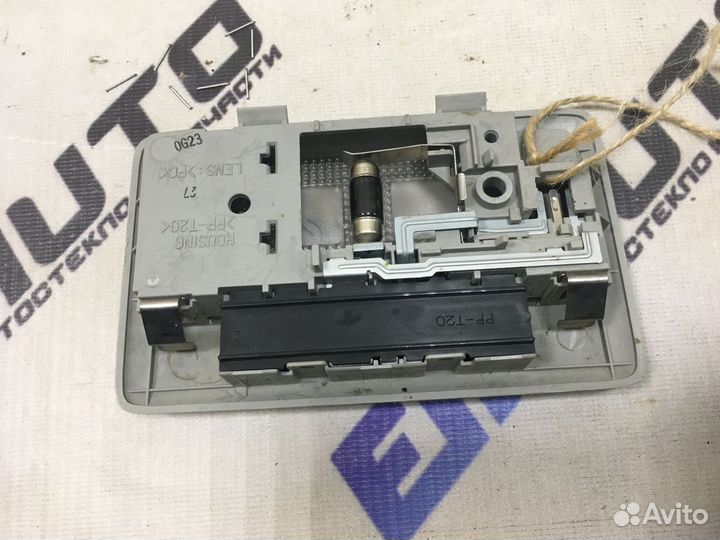 Плафон салонный задний Сузуки SX4 седан