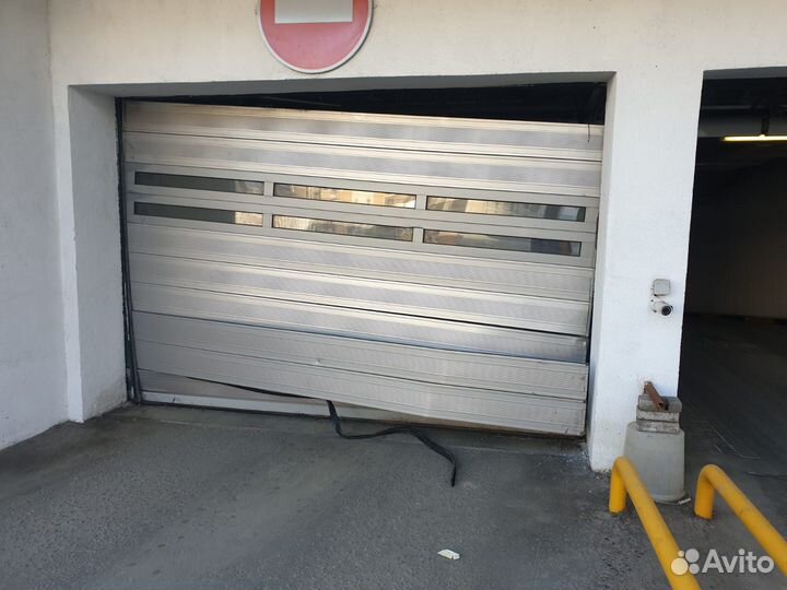 Монтаж и ремонт секционных подъёмных ворот