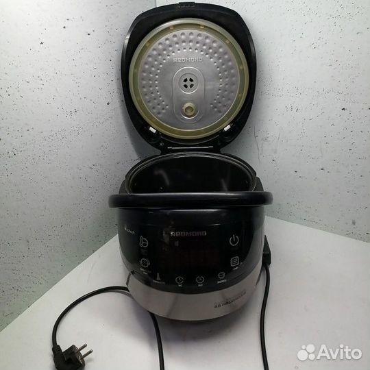 Мультиварка Redmond RMC-M90 (6122)