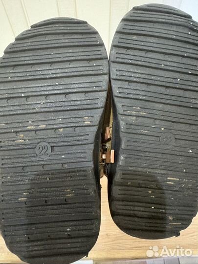 Ботинки демисезонные для мальчика 22