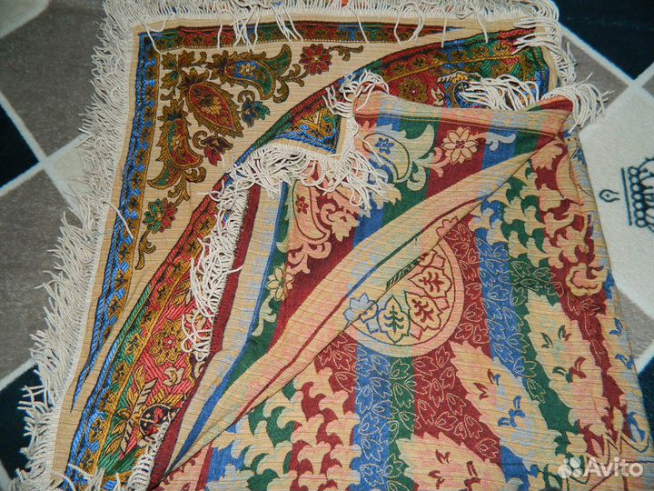Винтажная скатерть с бахром, новая, ГДР (см.фото)