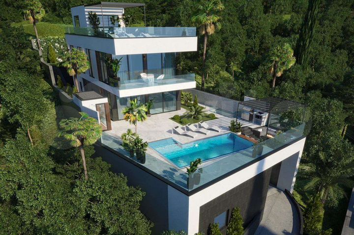 Дом 226 м² на участке 6 сот.