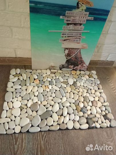Коврик из морской гальки