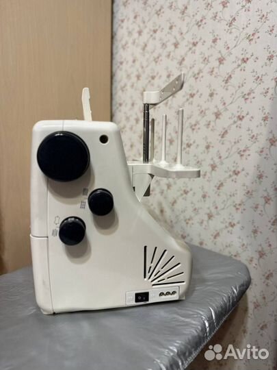 Распошивальная машина janome Cover Pro 2