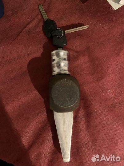 Блокиратор рулевого вала