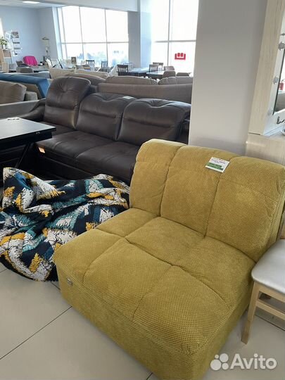 Кухонный стол стулья диваны