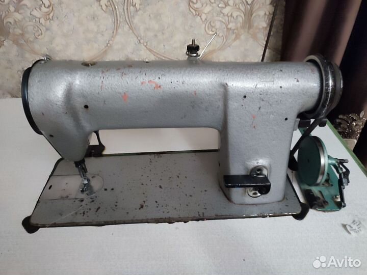 Швейная машинка