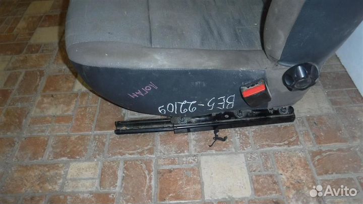 Сиденье переднее правое Renault Logan I 2005-2014