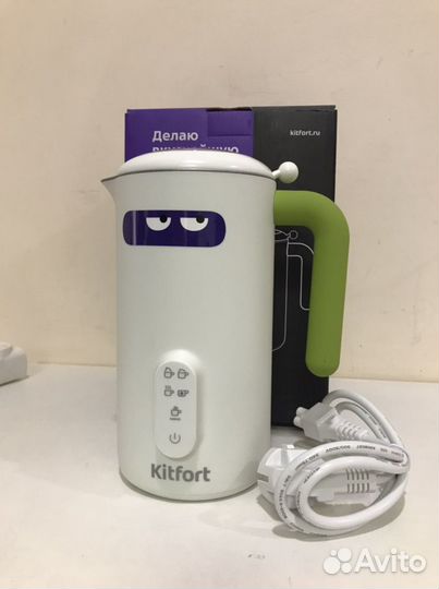 Капучинатор Kitfort KT-774-2 (бело-салатовый)