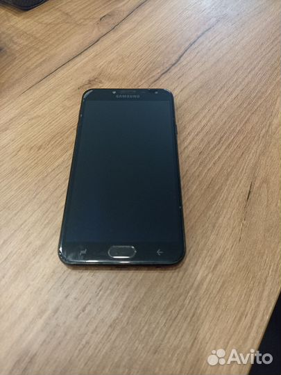 Телефон Samsung j4