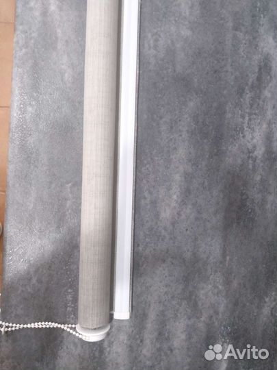 Штора рулонная и карнизы с тюлью (все в описании)