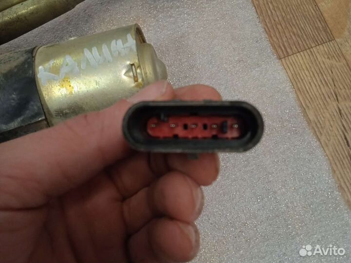 Трапеция дворников Лада Калина 1