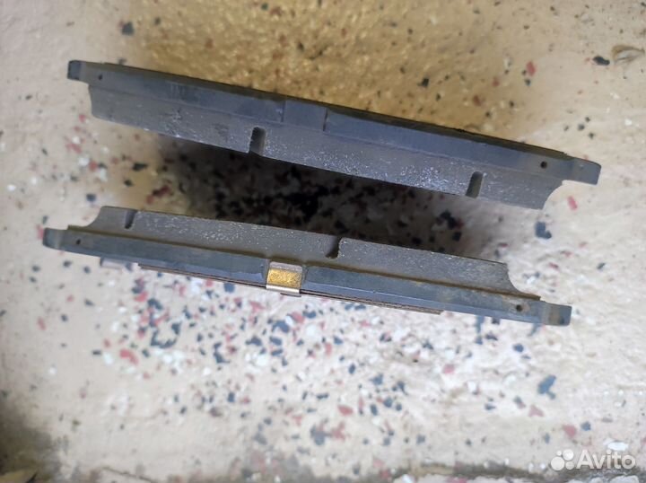 Колодки тормозные передние Kia Sorento Prime