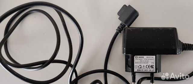 Сетевое зарядное устройство